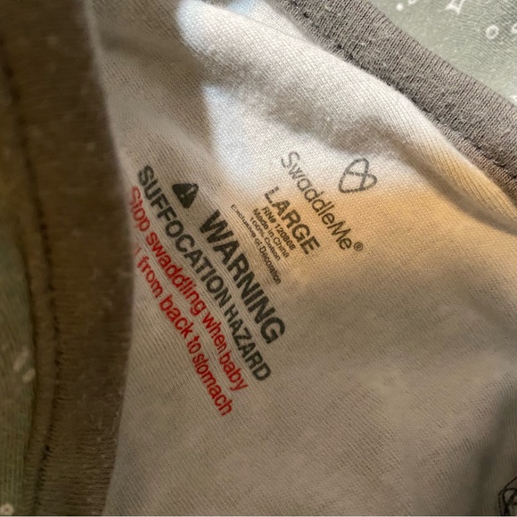 4 Baby Sleeping Swaddles in Various Sizes, Newborn to Large - Picture 5 of 5